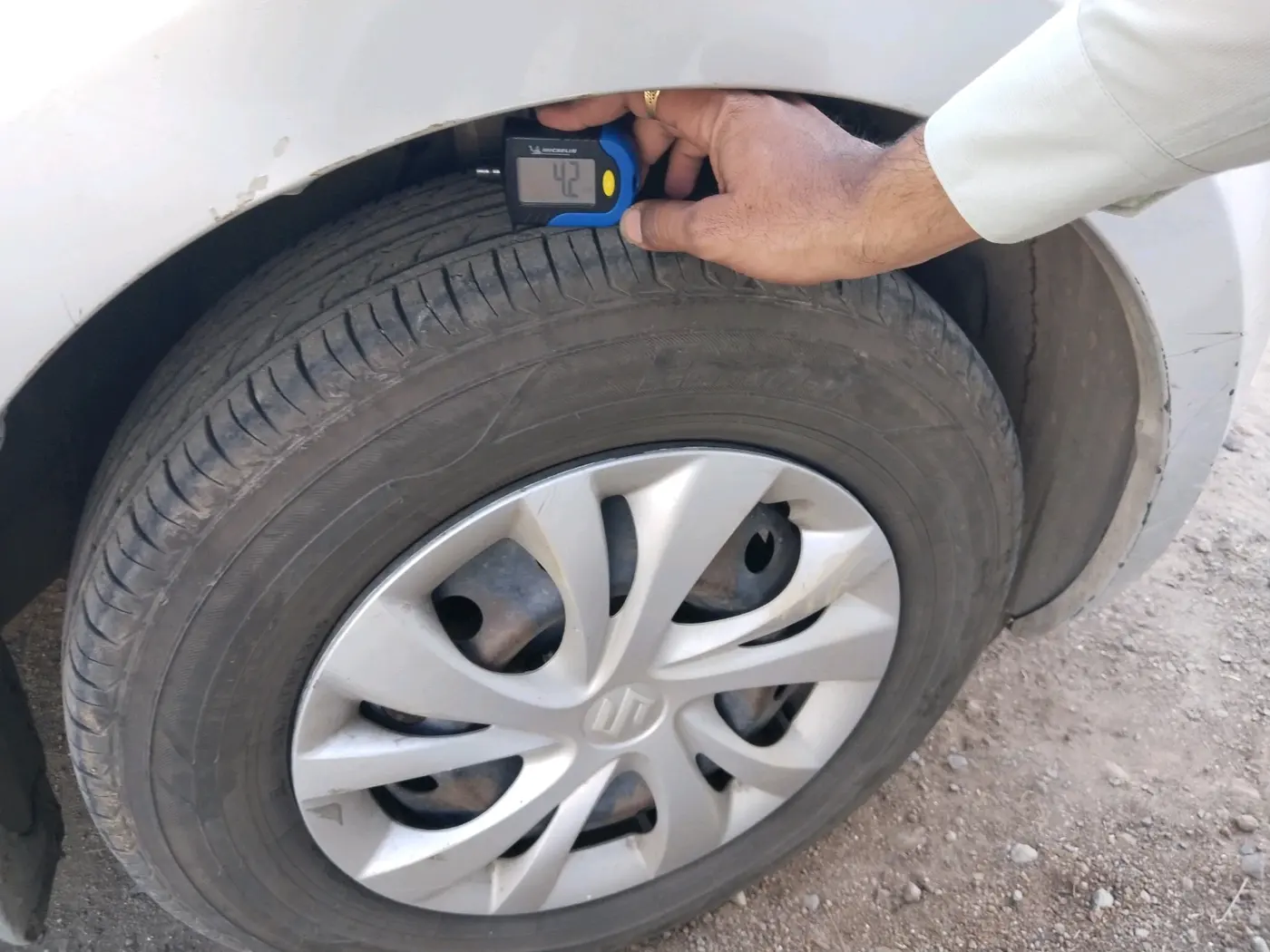 2020 Maruti Swift VXI, CNG, Manual, 1,49,245 km, tyre