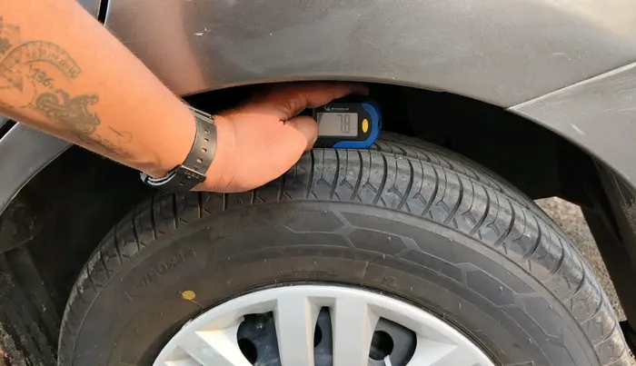 2018 Maruti Dzire VXI, Petrol, Manual, 1,00,367 km, tyre