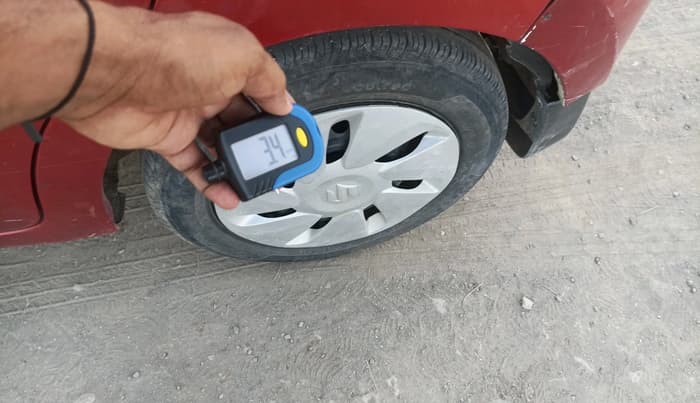 2015 Maruti Celerio VDI, Diesel, Manual, 1,35,345 km, tyre