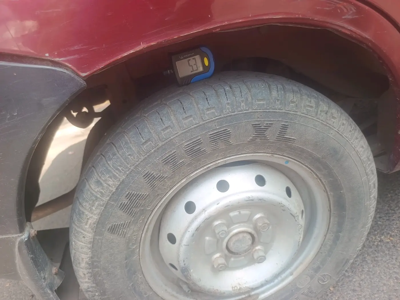 2011 Maruti Alto LXI CNG, CNG, Manual, 9,429 km, tyre