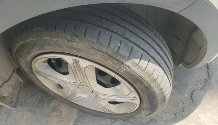 2019 Tata NEXON XM DIESEL, Diesel, Manual, 1,18,902 km, tyre