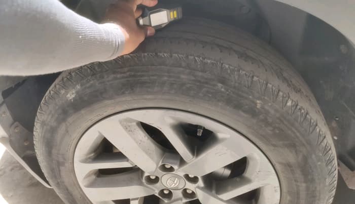 2022 Tata Safari XT PLUS, Diesel, Manual, 1,46,203 km, tyre