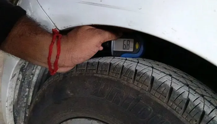 2014 Hyundai Eon ERA +, Petrol, Manual, 39,034 km, tyre