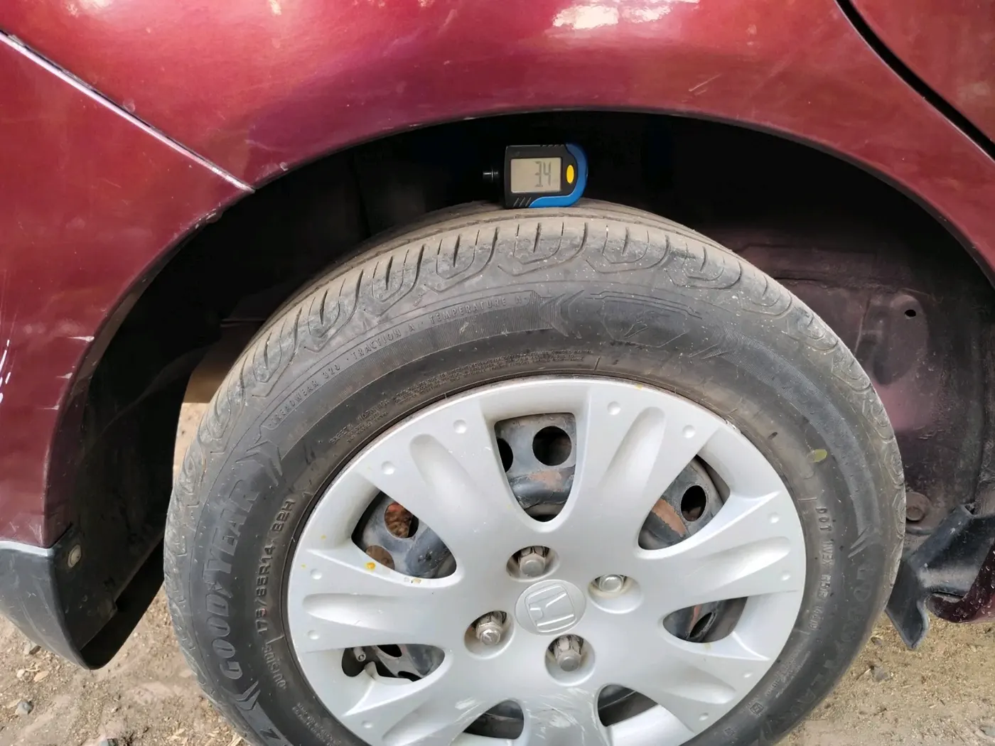 2014 Honda Amaze 1.2L I-VTEC SX, Petrol, Manual, 76,499 km, tyre