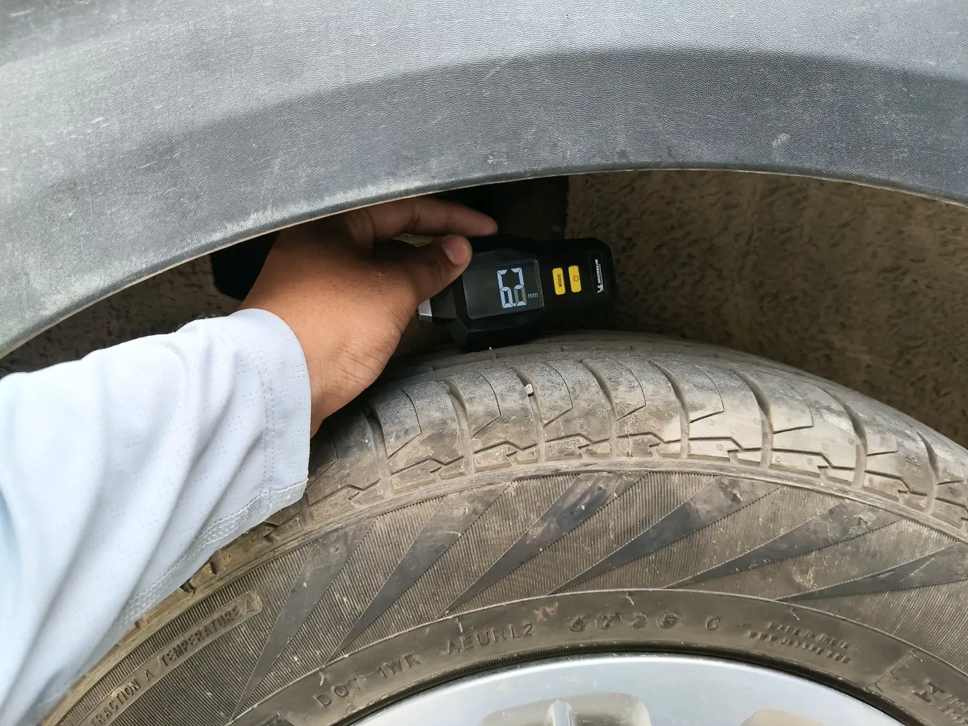 2026 KIA CARENS Premium (O) 1.5 Petrol 7 STR, Petrol, Manual, 5,250 km, tyre