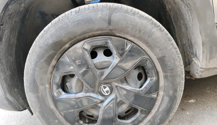 2023 Tata PUNCH ADVENTURE MT, Petrol, Manual, 29,048 km, tyre