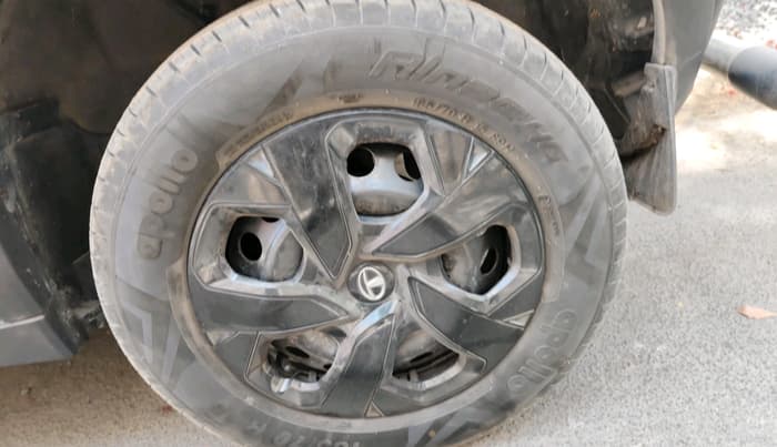 2023 Tata PUNCH ADVENTURE MT, Petrol, Manual, 29,048 km, tyre