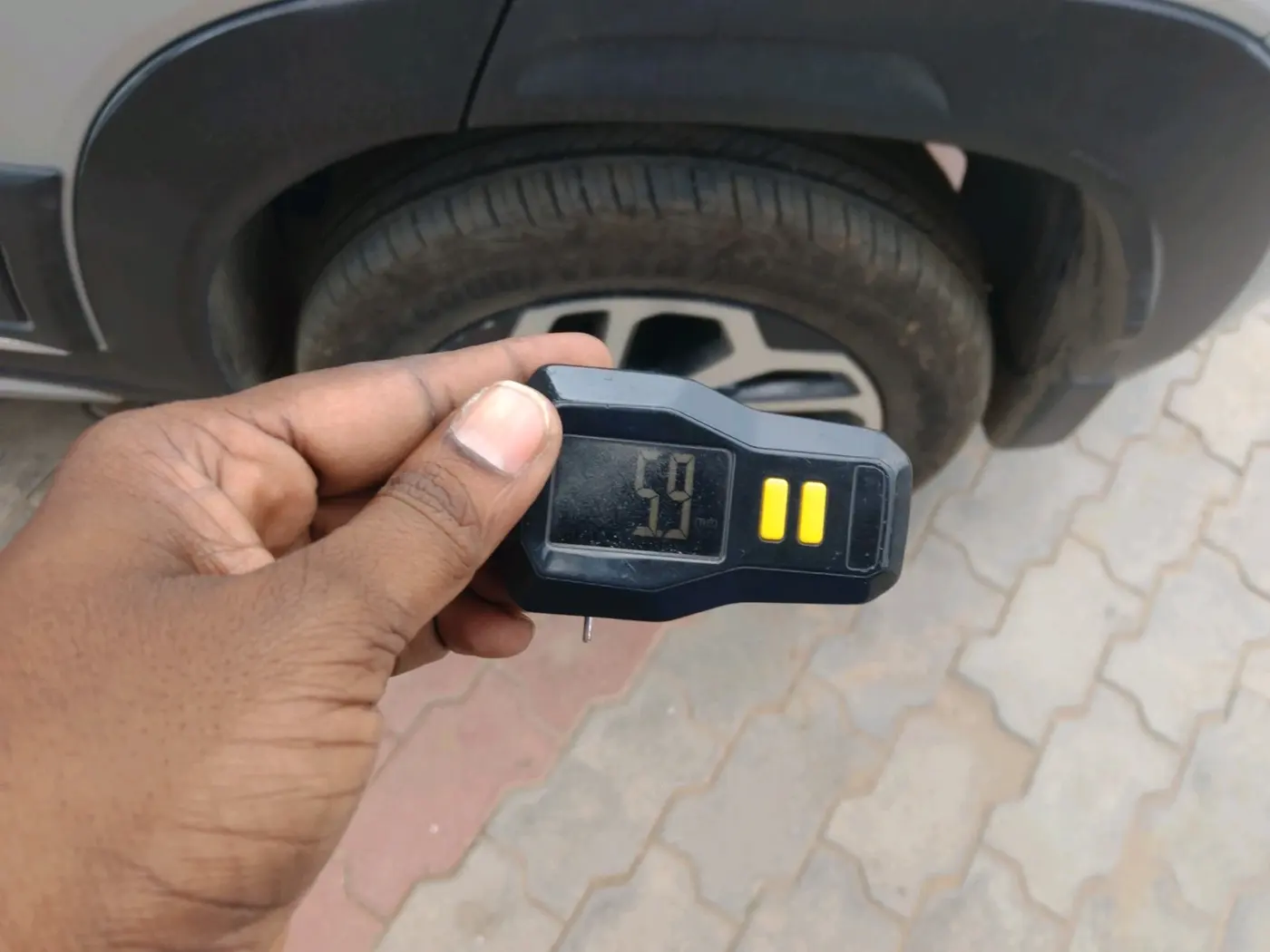 2024 Maruti FRONX ALPHA 1.0L TURBO 6 AT, Petrol, Automatic, 4,682 km, tyre