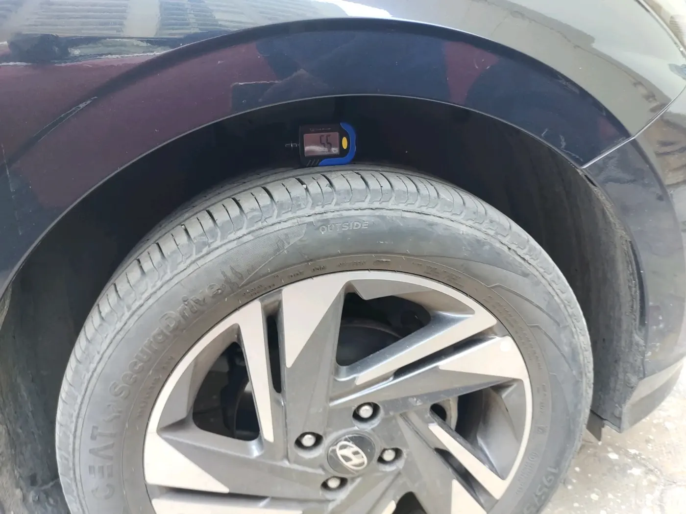 2023 Hyundai NEW I20 ASTA (O) 1.2 AT, Petrol, Automatic, 42,443 km, tyre