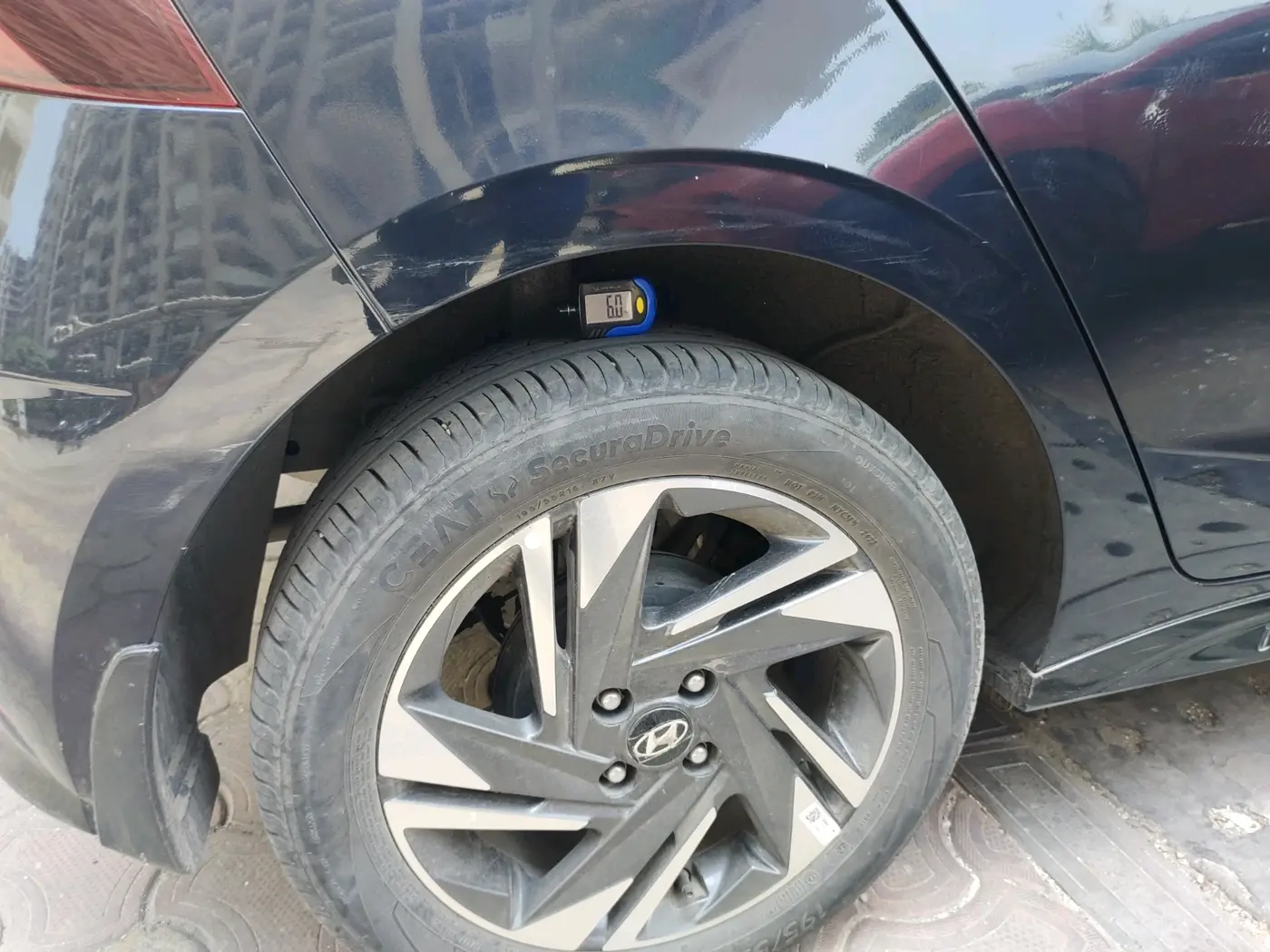 2023 Hyundai NEW I20 ASTA (O) 1.2 AT, Petrol, Automatic, 42,443 km, tyre