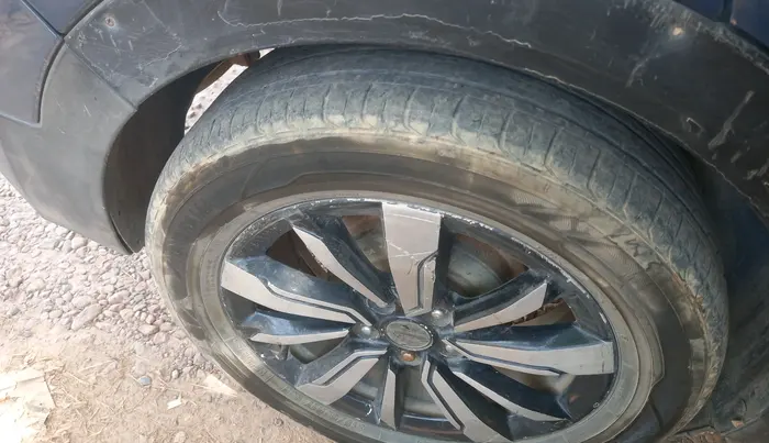 2017 Hyundai Creta E PLUS 1.4 DIESEL, Diesel, Manual, 95,600 km, tyre