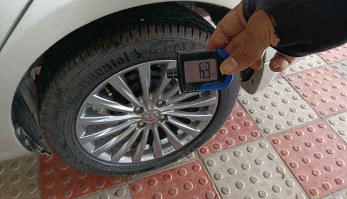 2015 Maruti Ciaz ZXI, Petrol, Manual, 1,19,836 km, tyre