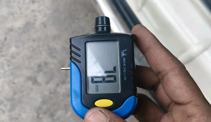 2018 Mahindra XUV500 W11 AT, Diesel, Automatic, 42,800 km, tyre