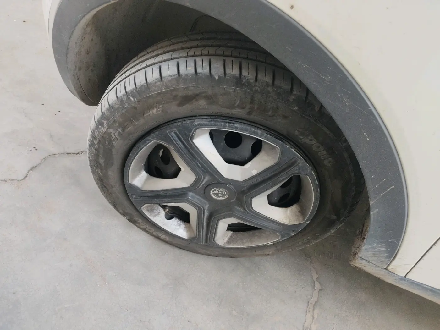 2018 Tata NEXON XM DIESEL, Diesel, Manual, 1,19,191 km, tyre