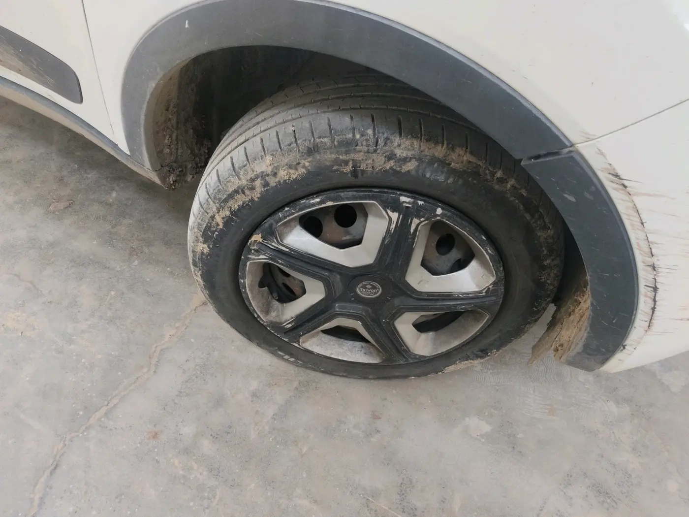 2018 Tata NEXON XM DIESEL, Diesel, Manual, 1,19,191 km, tyre