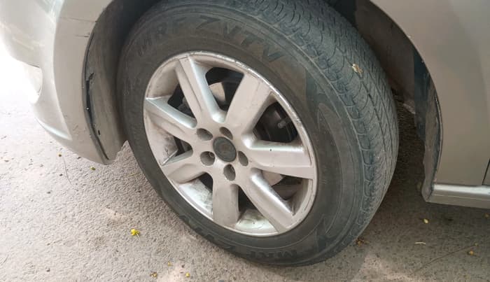 2014 Skoda Rapid AMBITION 1.6 MPI MT, CNG, Manual, 53,942 km, tyre