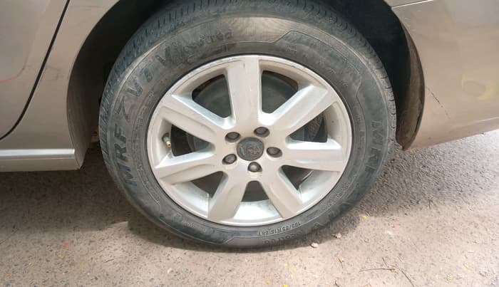2014 Skoda Rapid AMBITION 1.6 MPI MT, CNG, Manual, 53,942 km, tyre