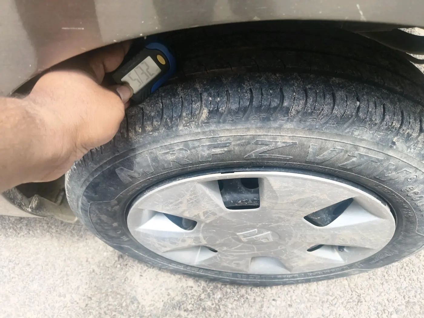 2024 Maruti New Wagon-R VXI CNG 1.0, CNG, Manual, 40,537 km, tyre