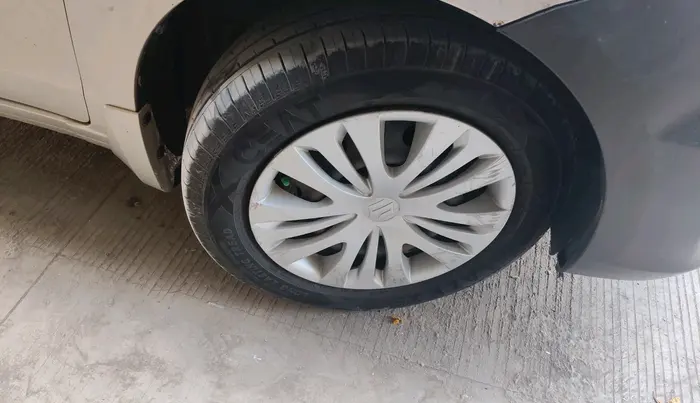 2017 Maruti Ertiga VXI CNG, CNG, Manual, 1,34,043 km, tyre