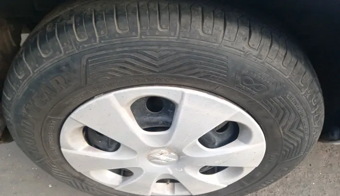 2012 Maruti Ritz VXI, Petrol, Manual, 3,480 km, tyre
