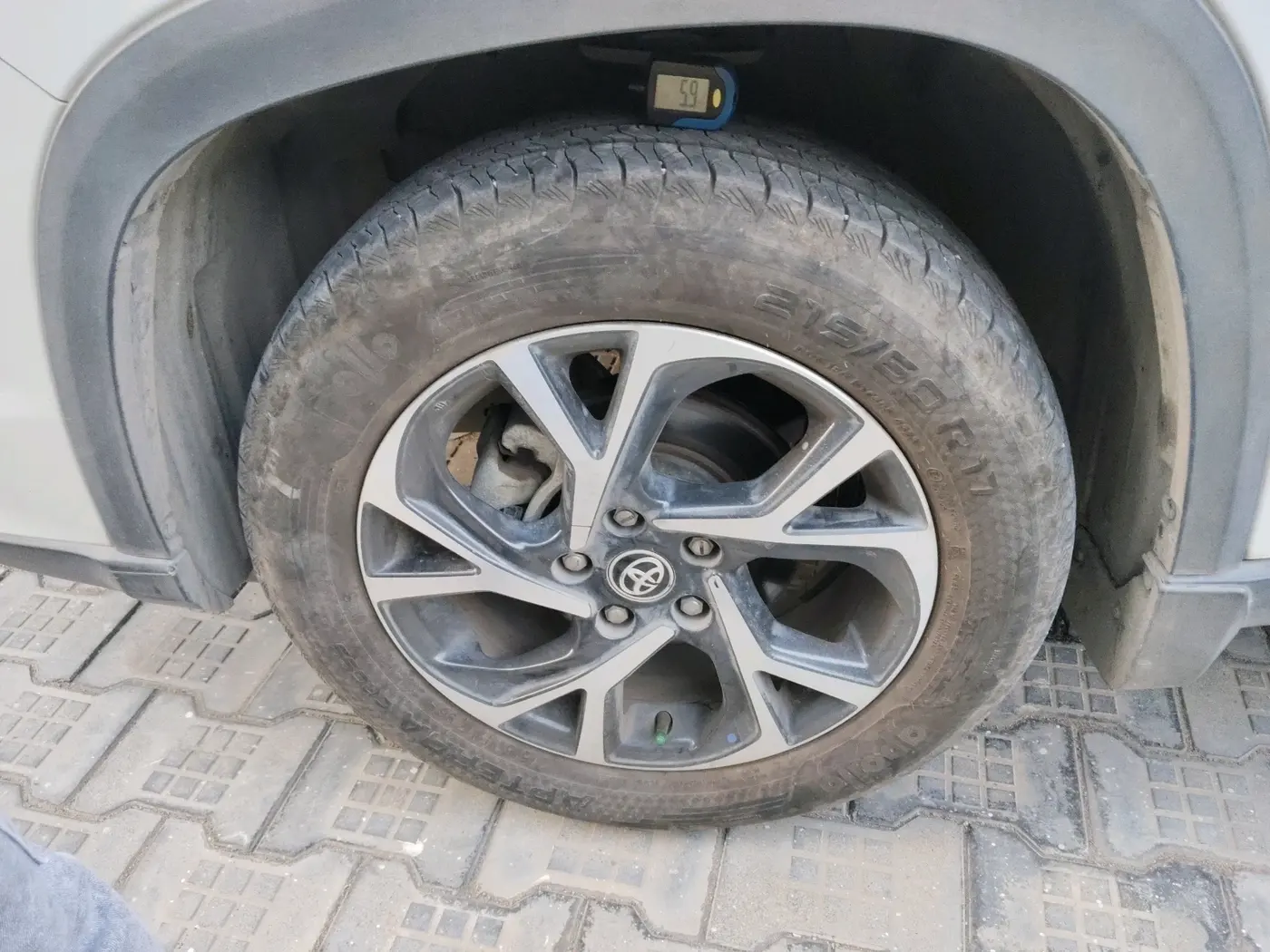 2023 Toyota URBAN CRUISER HYRYDER V AT NEO DRIVE, Petrol, Automatic, 13,523 km, tyre