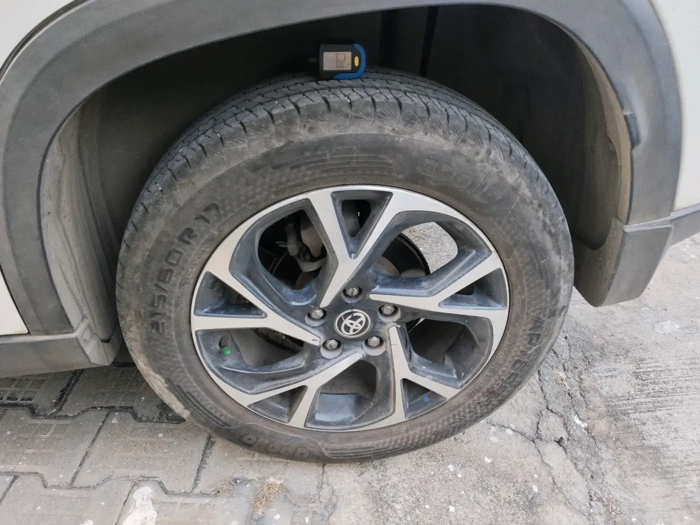 2023 Toyota URBAN CRUISER HYRYDER V AT NEO DRIVE, Petrol, Automatic, 13,523 km, tyre