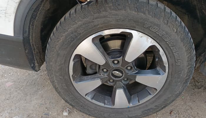 2019 Mahindra ALTURAS G4 4WD AT, Diesel, Automatic, 85,749 km, tyre