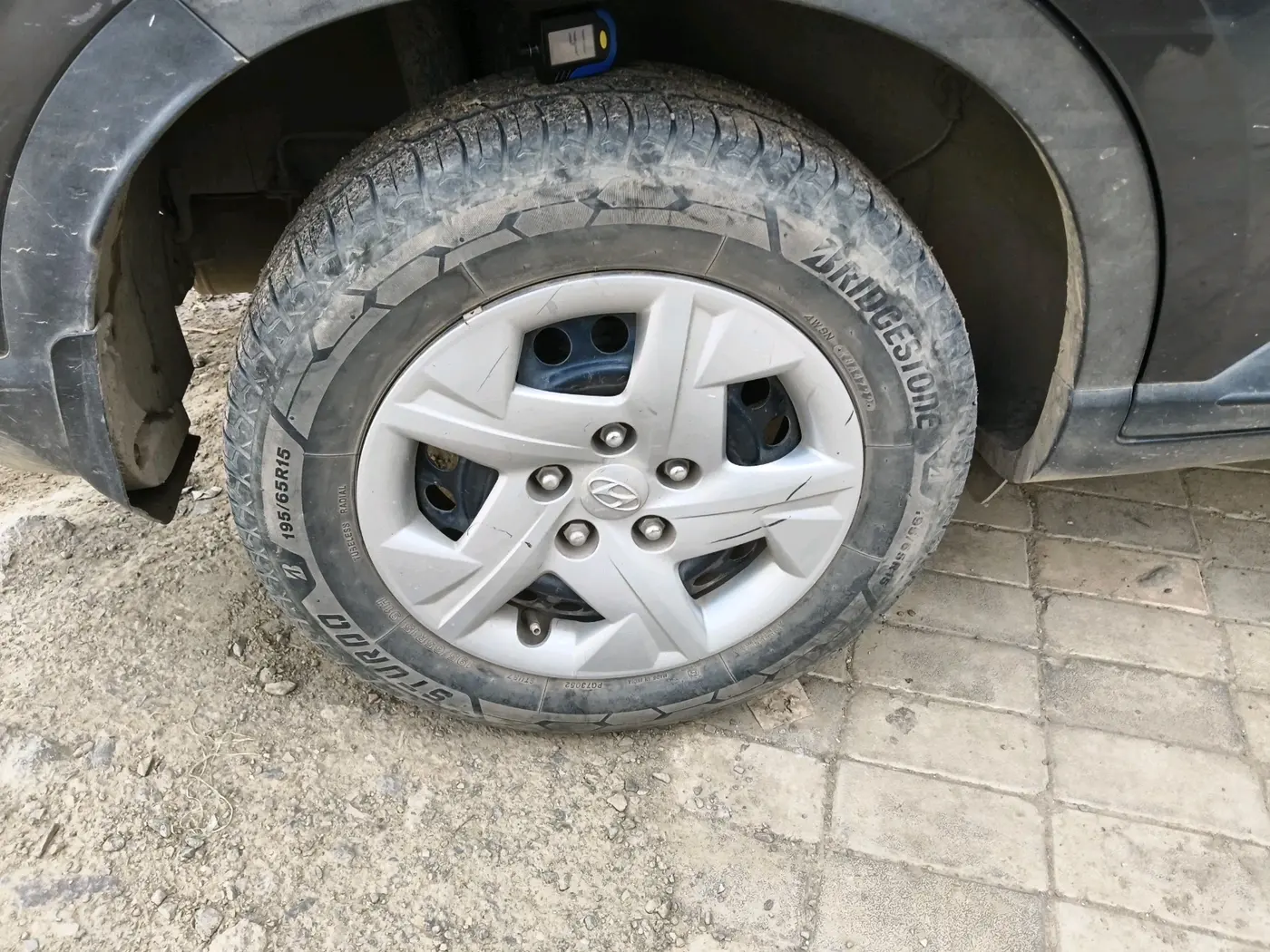 2020 Hyundai VENUE S 1.2, Petrol, Manual, 1,19,159 km, tyre