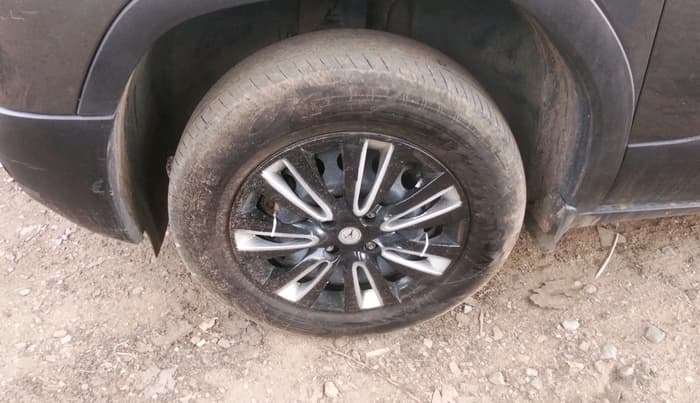 2025 Tata PUNCH Adventure Plus, Petrol, Manual, 34,671 km, tyre