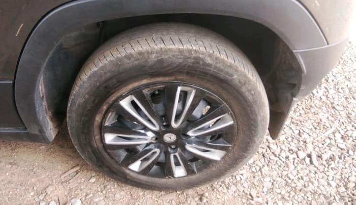 2025 Tata PUNCH Adventure Plus, Petrol, Manual, 34,671 km, tyre