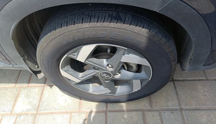 2019 Hyundai VENUE SX PLUS 1.0 TURBO DCT, Petrol, Automatic, 20,949 km, tyre