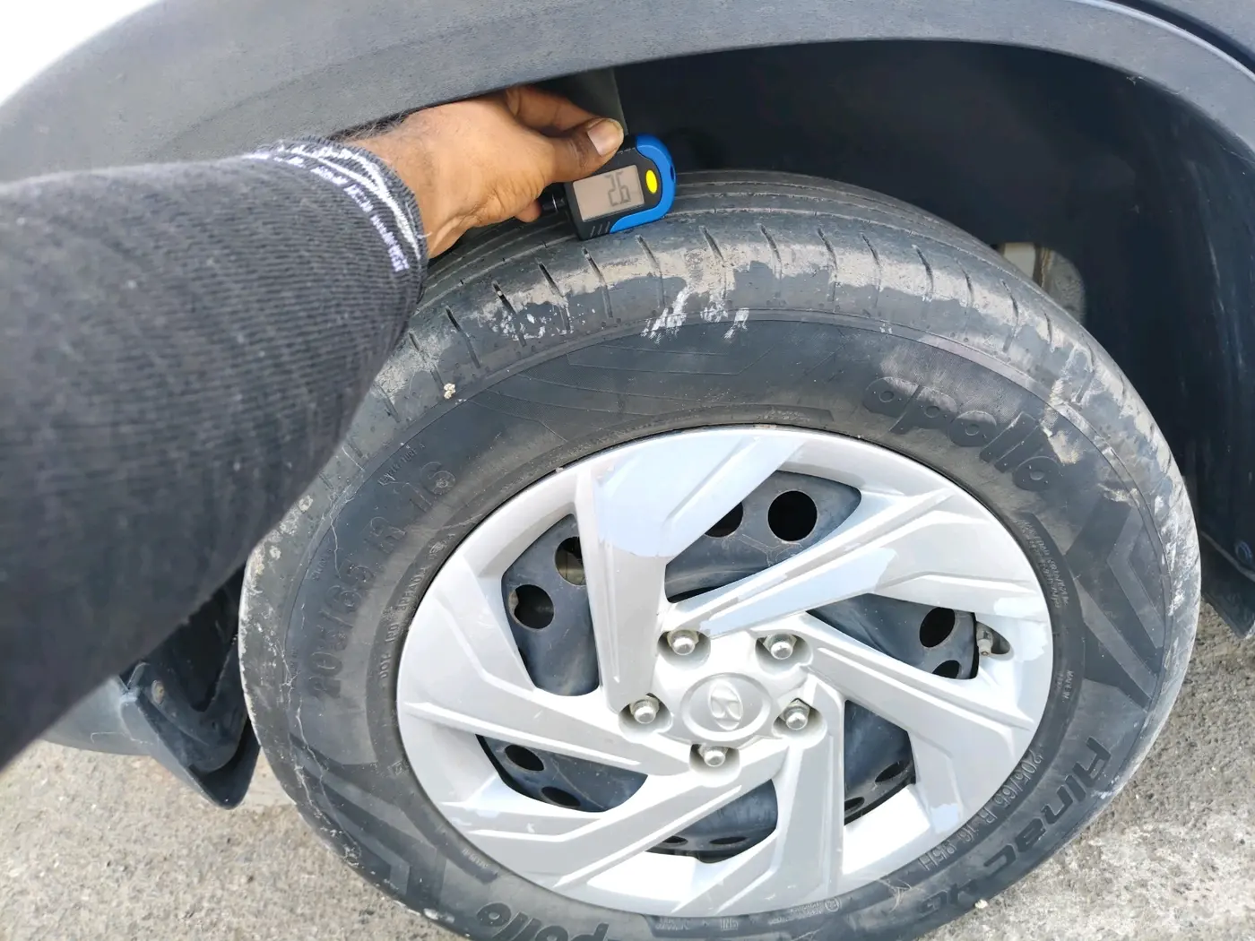 2023 Hyundai Creta E 1.5 PETROL, Petrol, Manual, 80,380 km, tyre