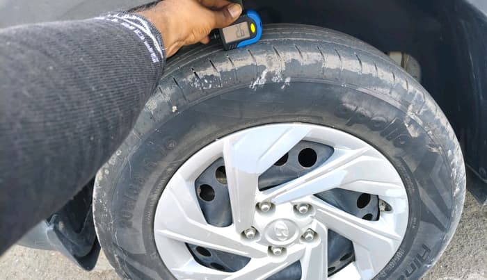 2023 Hyundai Creta E 1.5 PETROL, Petrol, Manual, 80,380 km, tyre