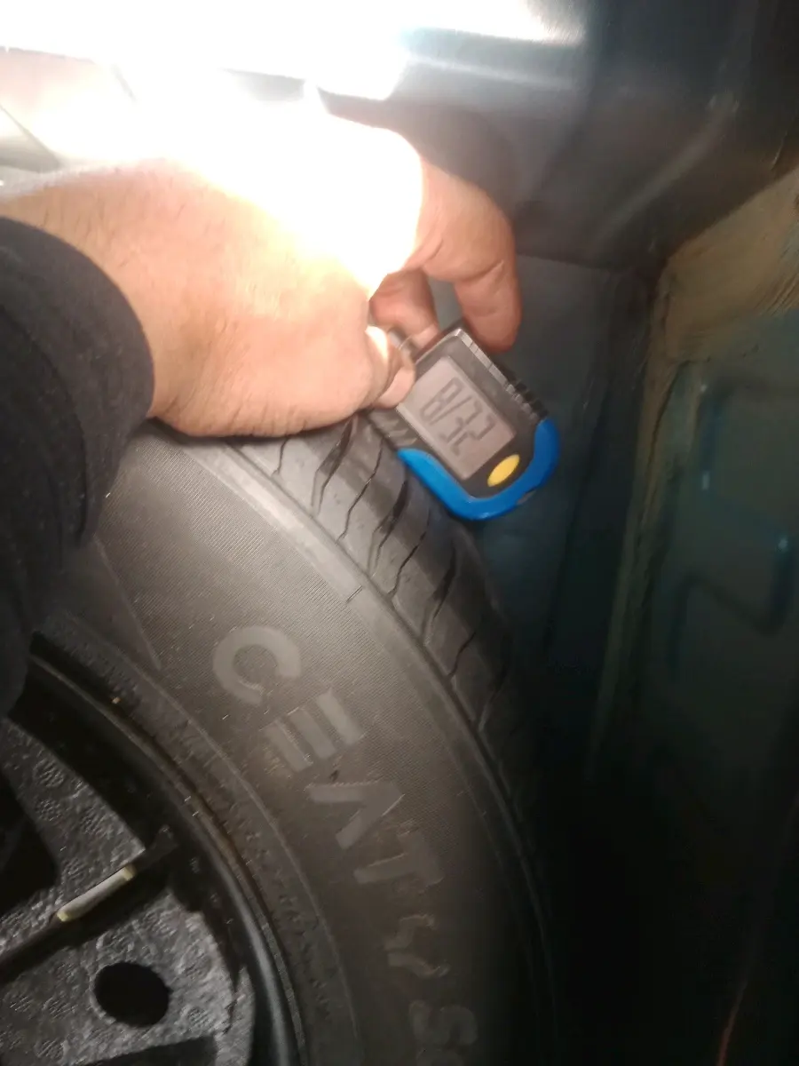 2021 Tata PUNCH CREATIVE  MT, Petrol, Manual, 35,519 km, tyre