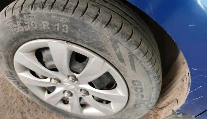2013 Hyundai Eon MAGNA +, CNG, Manual, 89,263 km, tyre
