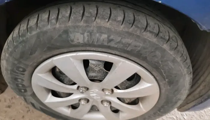 2013 Hyundai Eon MAGNA +, CNG, Manual, 89,263 km, tyre