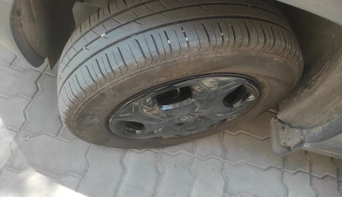 2024 Tata PUNCH Accomplished Plus AMT, Petrol, Automatic, 18,691 km, tyre