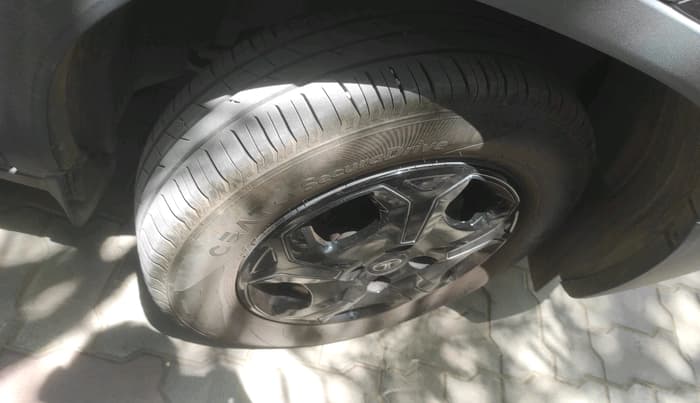 2024 Tata PUNCH Accomplished Plus AMT, Petrol, Automatic, 18,691 km, tyre