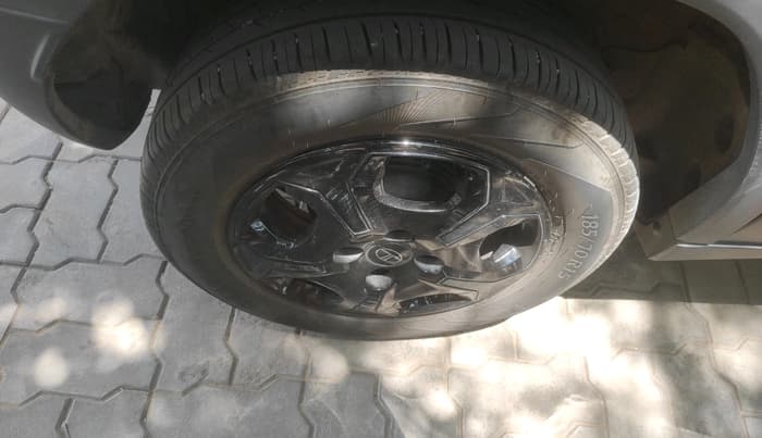 2024 Tata PUNCH Accomplished Plus AMT, Petrol, Automatic, 18,691 km, tyre