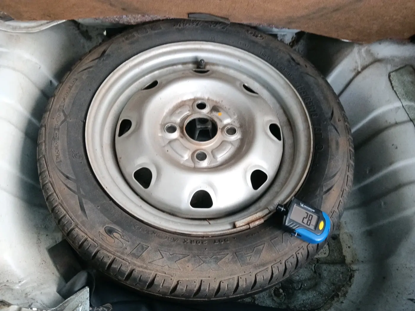 2012 Maruti Alto K10 LXI, Petrol, Manual, 67,543 km, tyre