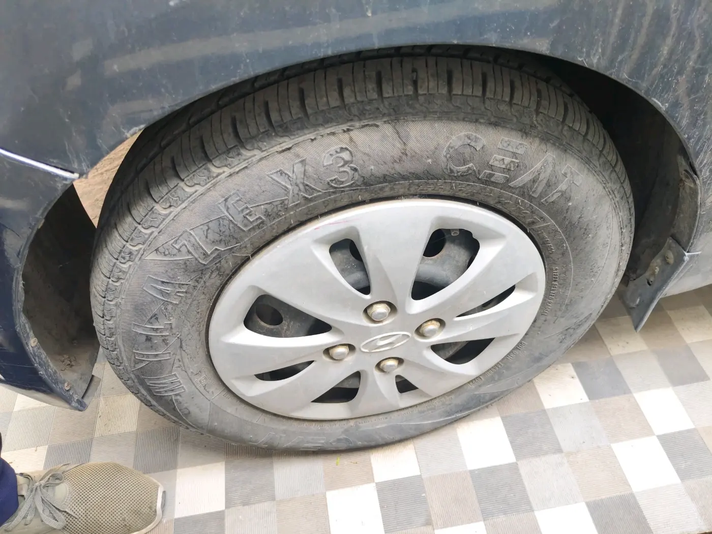 2011 Hyundai i10 MAGNA 1.1, Petrol, Manual, 34,113 km, tyre