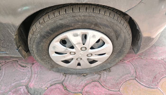 2011 Hyundai i10 MAGNA 1.1, Petrol, Manual, 34,113 km, tyre