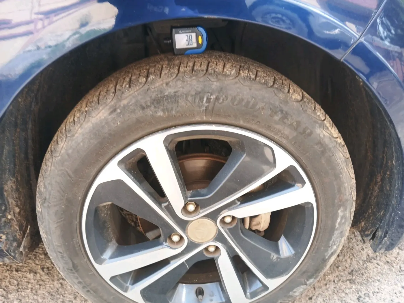 2022 Tata ALTROZ XZA PLUS, Petrol, Automatic, 36,505 km, tyre