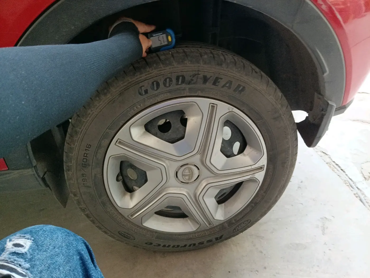 2021 Tata NEXON XM SUNROOF PETROL, Petrol, Manual, 36,332 km, tyre