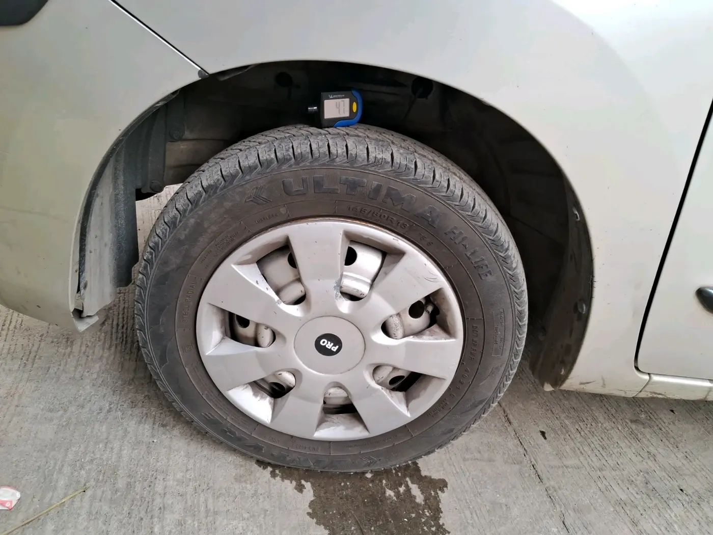 2015 Maruti Wagon R 1.0 LXI CNG, CNG, Manual, 1,02,107 km, tyre