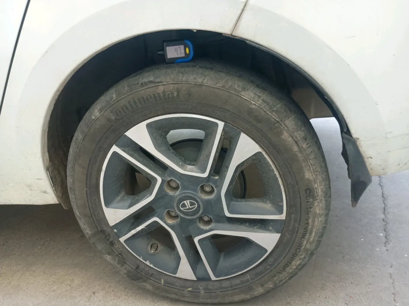 2018 Tata TIGOR XZ (O) PETROL, Petrol, Manual, 17,712 km, tyre