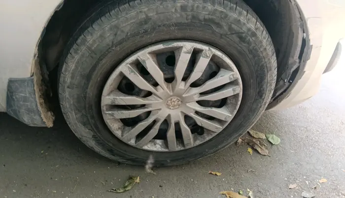 2012 Maruti Swift Dzire VXI, Petrol, Manual, 92,787 km, tyre