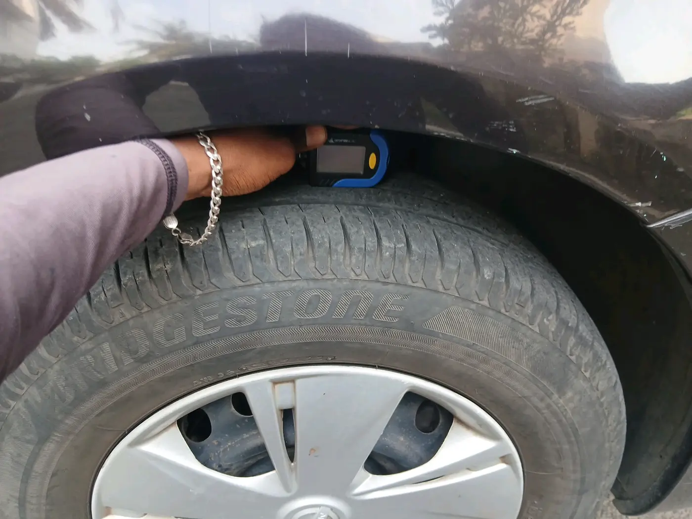 2017 Nissan Sunny XL, Petrol, Manual, 92,349 km, tyre