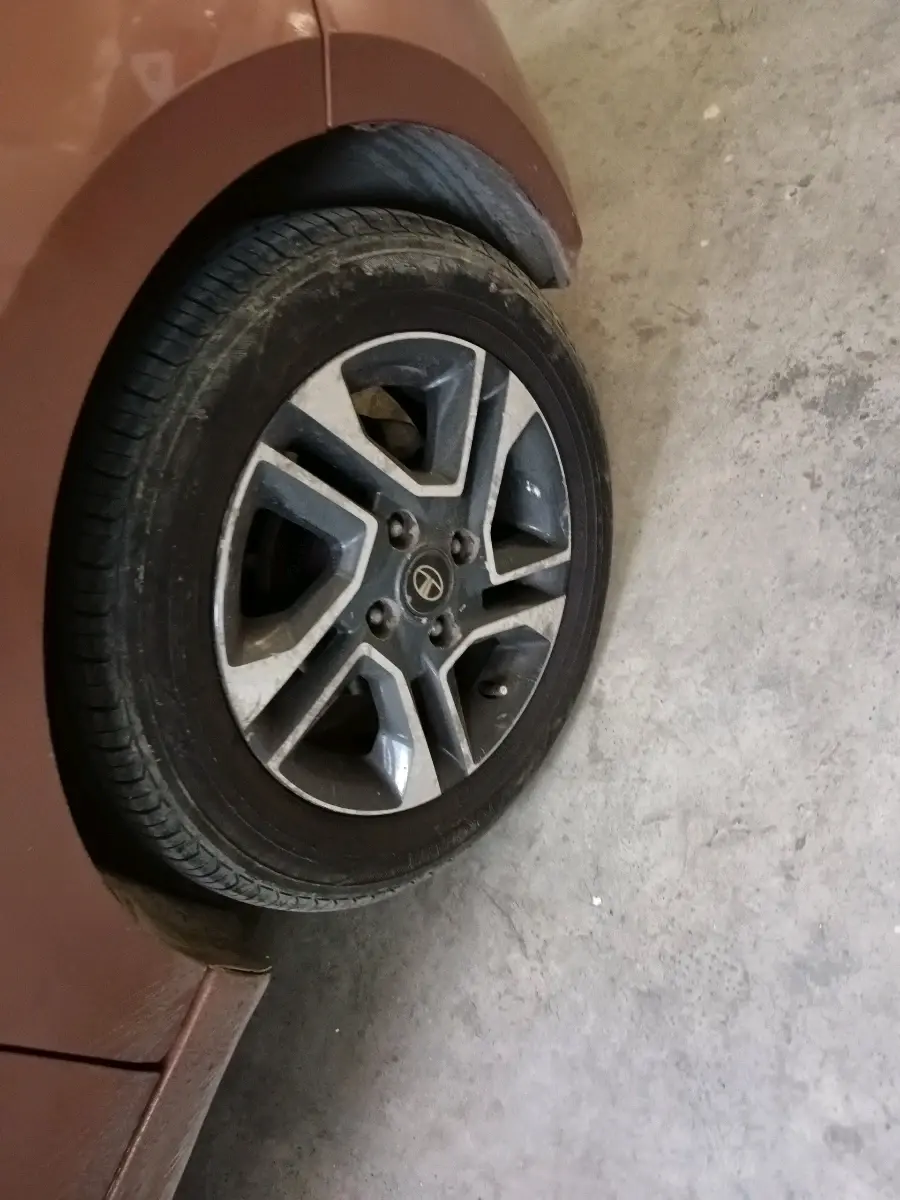 2017 Tata TIGOR XZ (O) PETROL, Petrol, Manual, 59,686 km, tyre