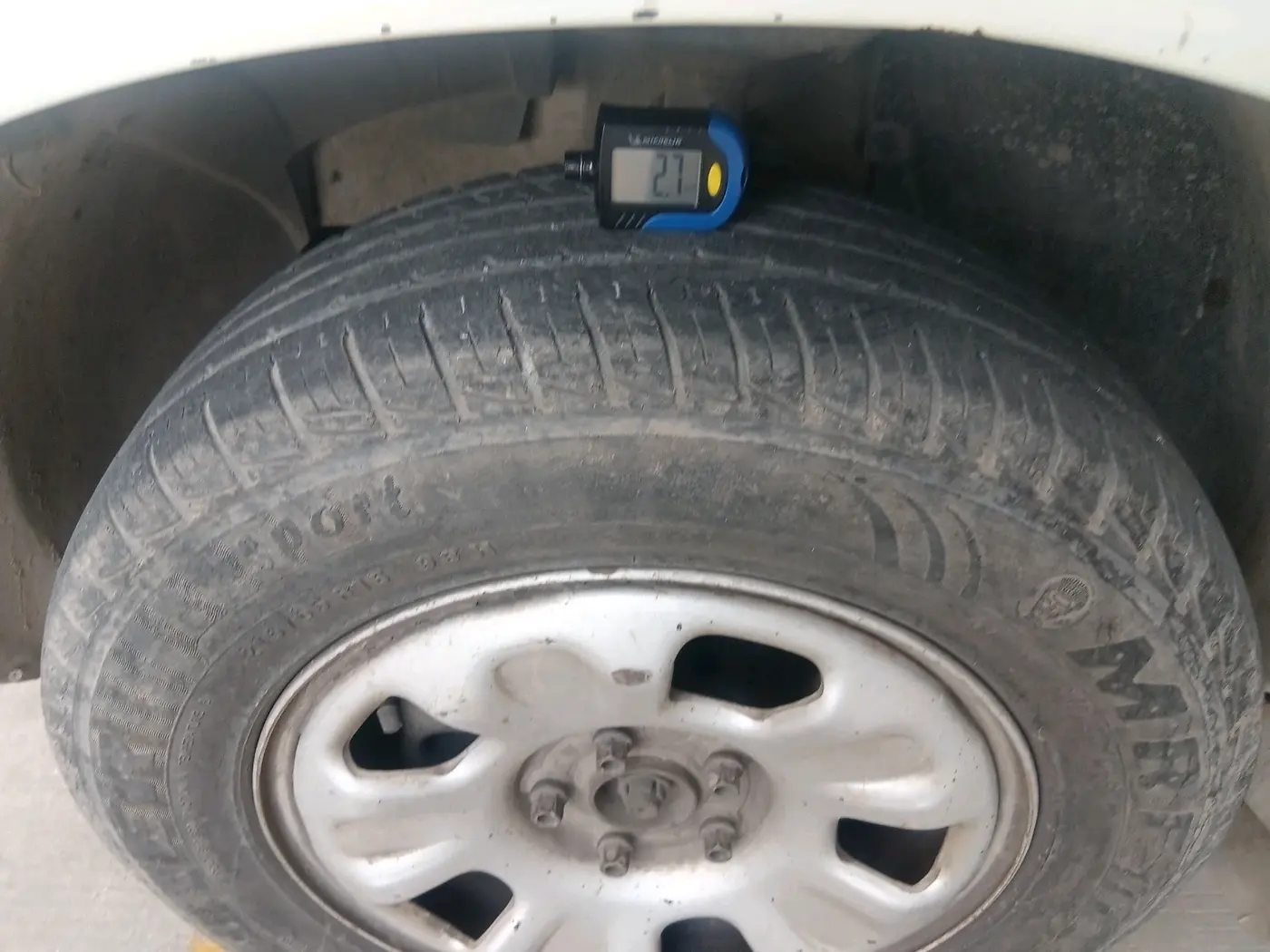 2013 Renault Duster 85 PS RXL DIESEL, Diesel, Manual, 1,14,153 km, tyre